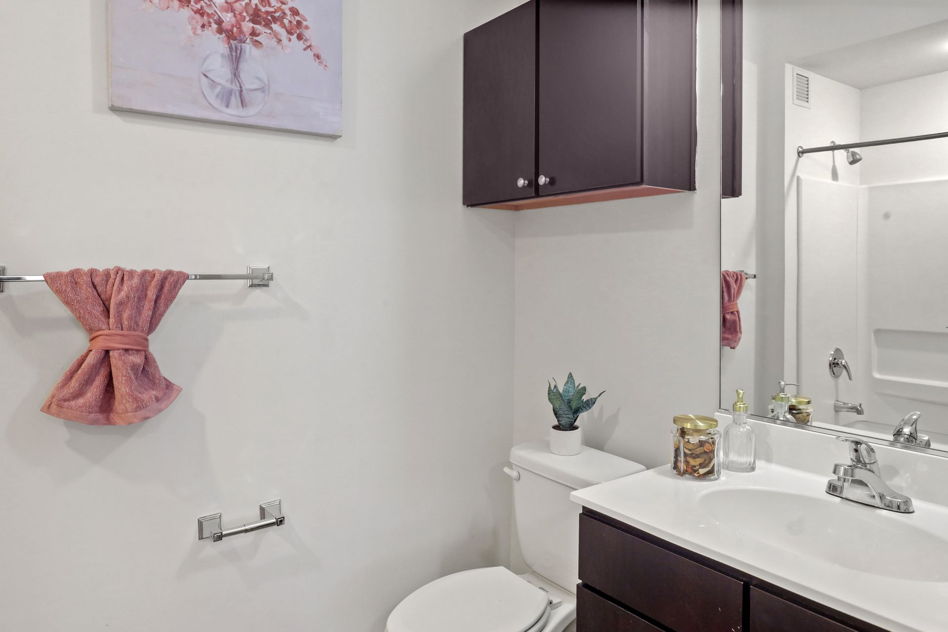 Brynn Apartments gallery photo 26