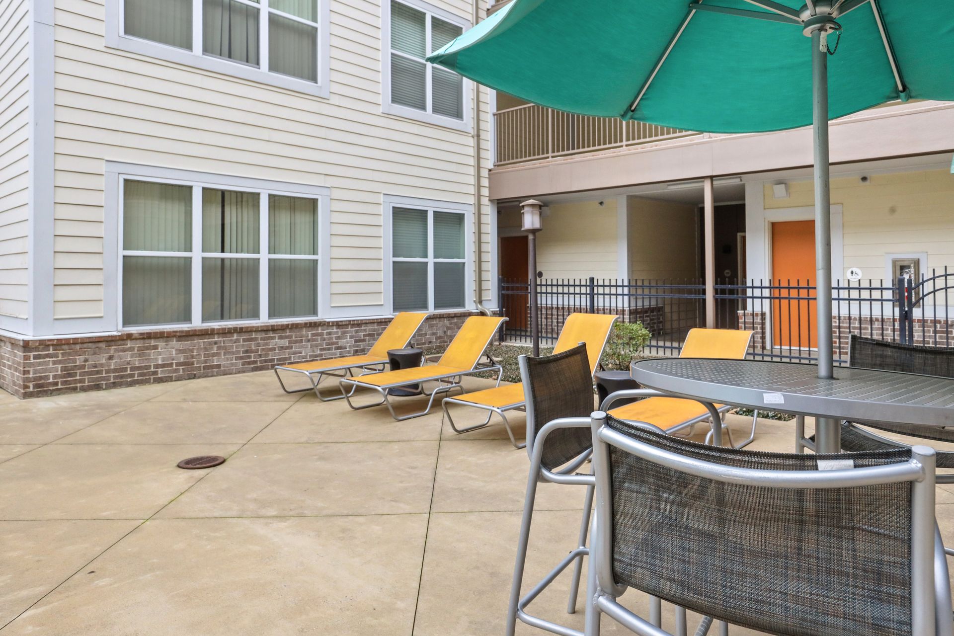 Brynn Apartments gallery photo 28